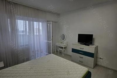 Inchiriez apartament 3 camere - 4