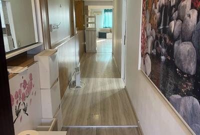 Spațiu comercial, de 3,000 mp, în Central - 7