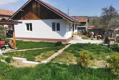 Casă cu 4 camere în Poienile - 7