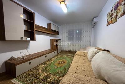 Apartament cu 3 camere decomandat, mobilat în Nicolina