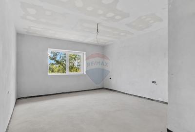 Casă cu 5 camere cu Teren 2834 Mp în Satu Mare - 14