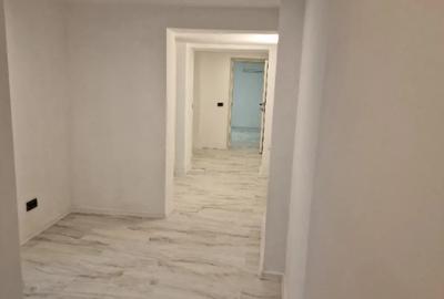 Apartament cu 5 camere semidecomandat în Romană - 15