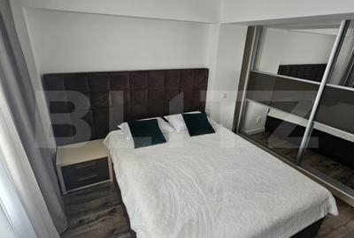 Apartament cu 3 camere semidecomandat în Craiovița Nouă - 9