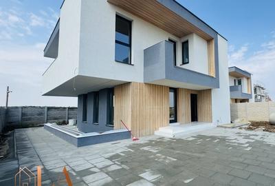 Casă individuală cu 6 camere cu Canalizare în Domnești