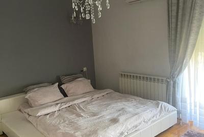 Casă cu 4 camere cu Teren 1750 Mp în Titan - 1