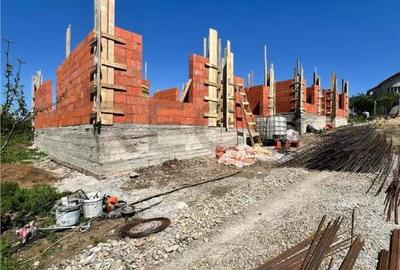 Casă cu 3 camere cu Teren 600 Mp în Oncea - 2