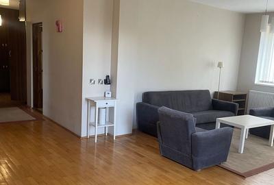 Apartament cu 3 camere în Central - 1