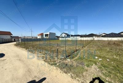 Teren de 600 mp, în Malu Mare