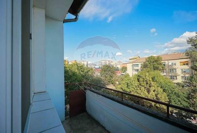 Apartament cu 3 camere de vanzare, zona Rogerius - 13