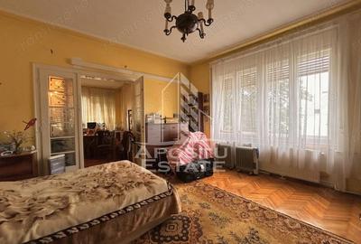 Apartament cu 3 camere semidecomandat, mobilat în Ultracentral - 3