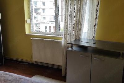 Apartament cu 2 camere decomandat în 22 Decembrie - 8