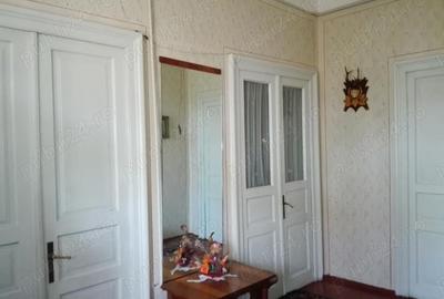 Casă cu 4 camere în Fălticeni - 4