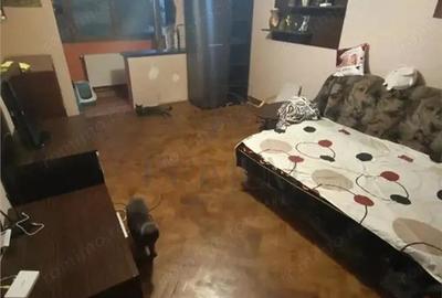 DAMBOVITA - 4 CAM - DECOMANDAT - ETJ.1 - 2 BAI - 2 BALCOANE - CENTRALA - SPATIOS - 3