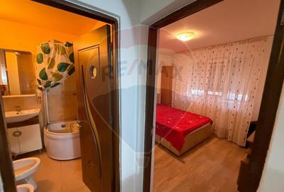 Apartament cu 3 camere decomandat în Sud - 4