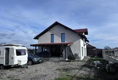 Casă cu 3 camere în Central - 7