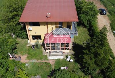 Casă individuală cu 5 camere cu Piscina în Ciolpani - 9