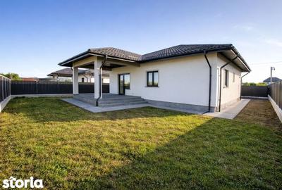 Casă cu 4 camere cu Teren 400 Mp în Dancu - 1