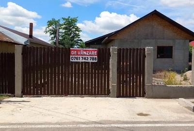 Casă cu Teren 1000 Mp în Cuza Vodă - 1