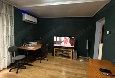 Apartament cu 3 camere decomandat în Micro 17 - 2