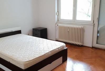 Apartament cu 2 camere decomandat în Medicină