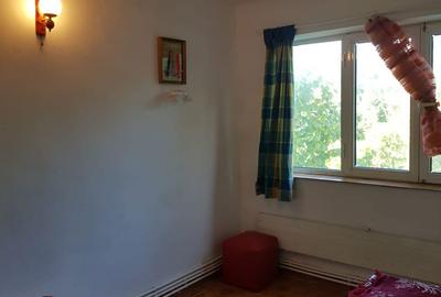 Casă cu 9 camere cu Teren 1500 Mp în Central - 10