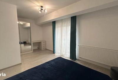 Apartament cu 4 camere decomandat, mobilat în Tractorul - 7