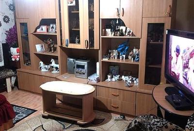 Casă cu 4 camere cu Canalizare în Central - 3