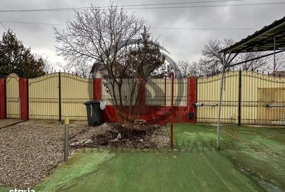 Casă cu 4 camere în Piatra - 1