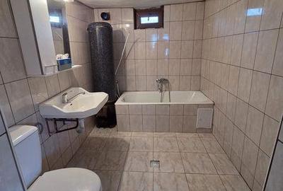 Casă cu 3 camere cu Teren 80 Mp în Aninoasa - 5