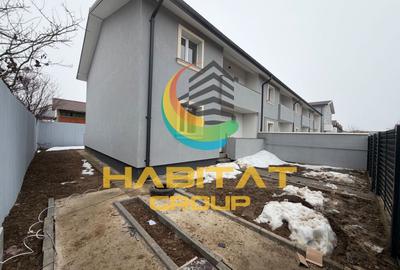 Duplex cu 4 camere cu Canalizare în Central - 1