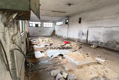 Casă cu 4 camere în Central - 2