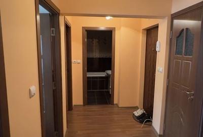Apartament cu 2 camere decomandat în Central - 1