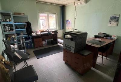 Spațiu comercial, de 120 mp, în Central - 1