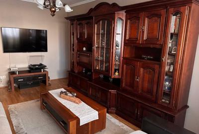 Apartament cu 3 camere decomandat, mobilat în Pantelimon