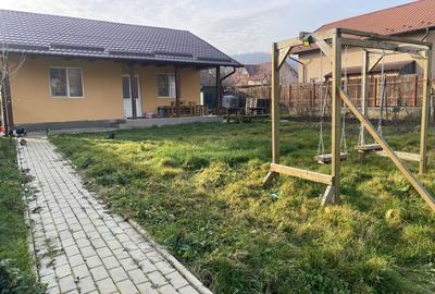 Casă cu 3 camere în Bărdești - 10