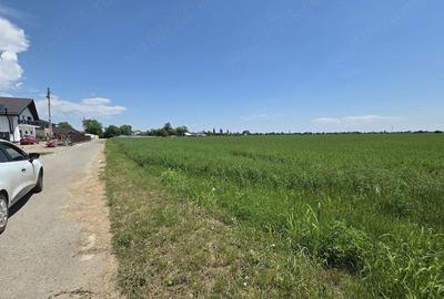 Teren de 440 mp, în Central - 4