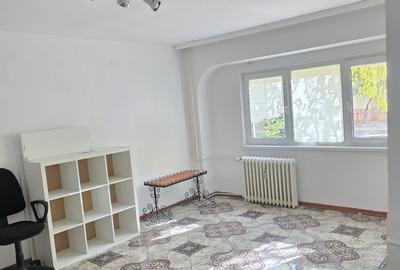 Garsonieră decomandată în P-ța Muncii - 15