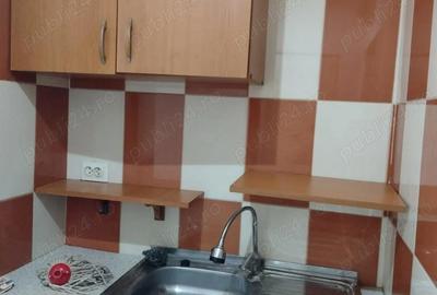 Garsonieră decomandată în Tractorul - 1