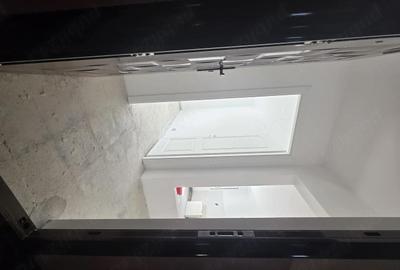 Apartament cu 3 camere semidecomandat în Central - 9