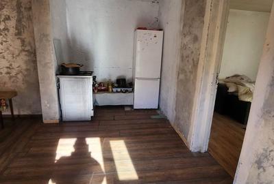 Casă cu 2 camere cu Teren 287 Mp în Șerbănești - 2