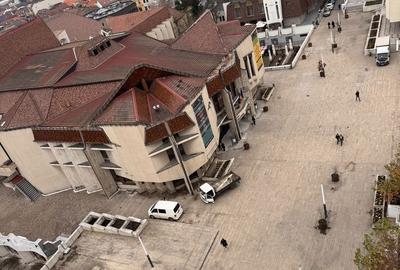 Apartament cu 2 camere decomandat în Exterior Vest