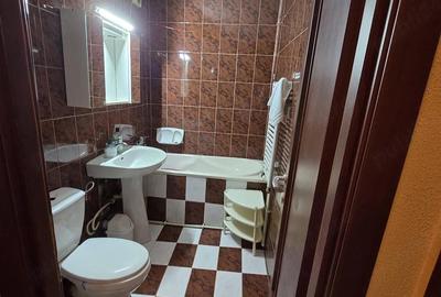 Apartament cu 3 camere semidecomandat în Țiglina 3 - 3