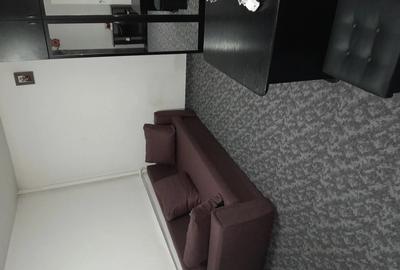 Inchiriez garsoniera - 2