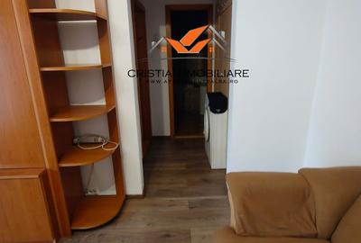 Apartament cu 3 camere semidecomandat în Cetate - 3