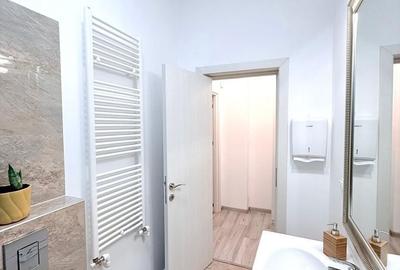 Apartament cu 2 camere, mobilat în Ultracentral