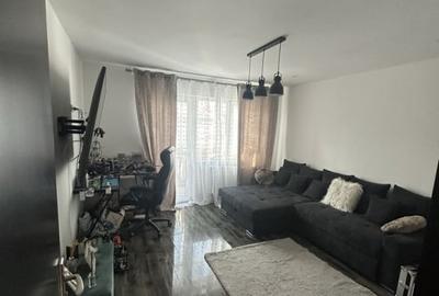 Apartament cu 3 camere decomandat, mobilat în 9 Mai - 1