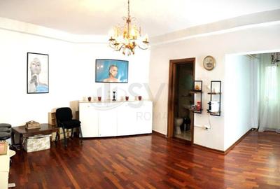 Unirii l 3 Camere l Etaj 1 - 4