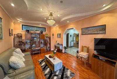 Casă cu 9 camere cu Teren 303 Mp în Central - 19