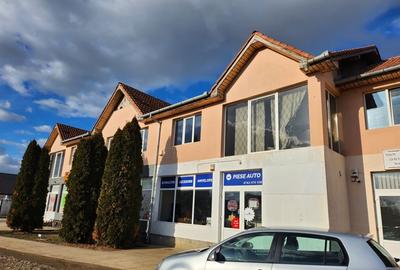 Spațiu comercial, de 700 mp, în Central