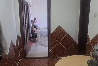 Garsonieră decomandată în Soarelui